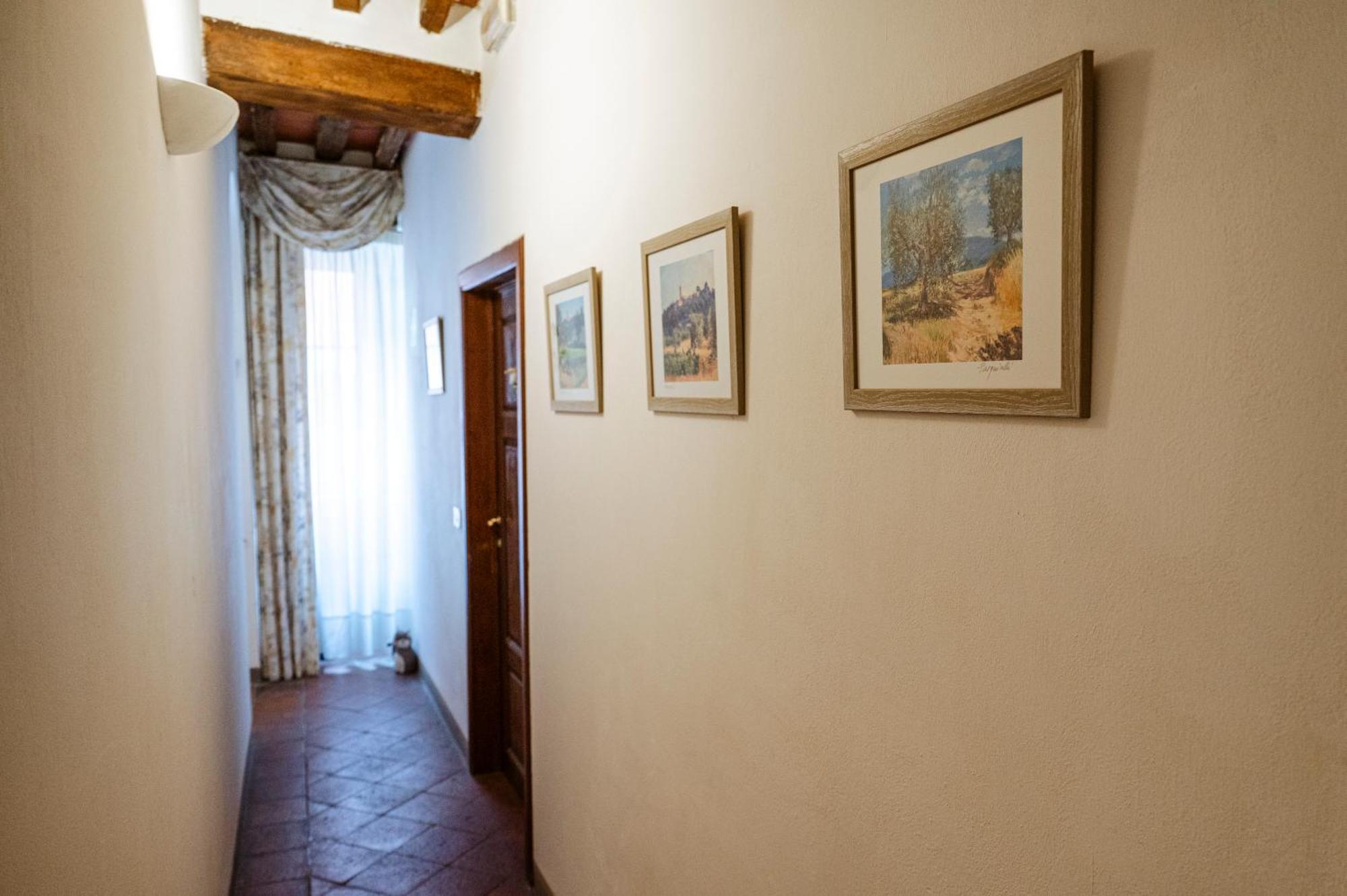 לינה וארוחת בוקר מונטה קארלו Antica Casa Dei Rassicurati מראה חיצוני תמונה