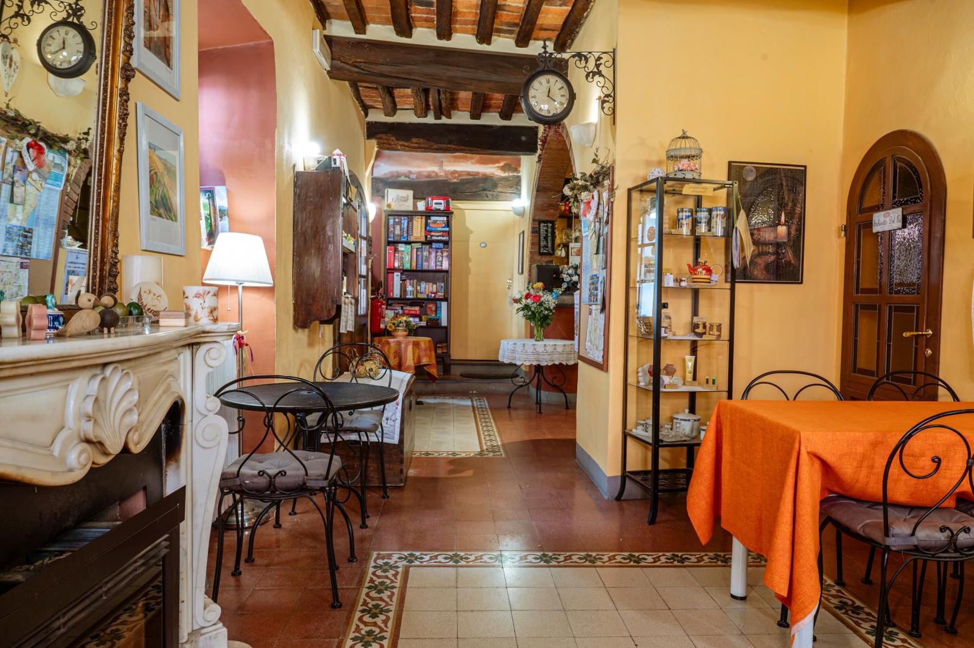 לינה וארוחת בוקר מונטה קארלו Antica Casa Dei Rassicurati מראה חיצוני תמונה