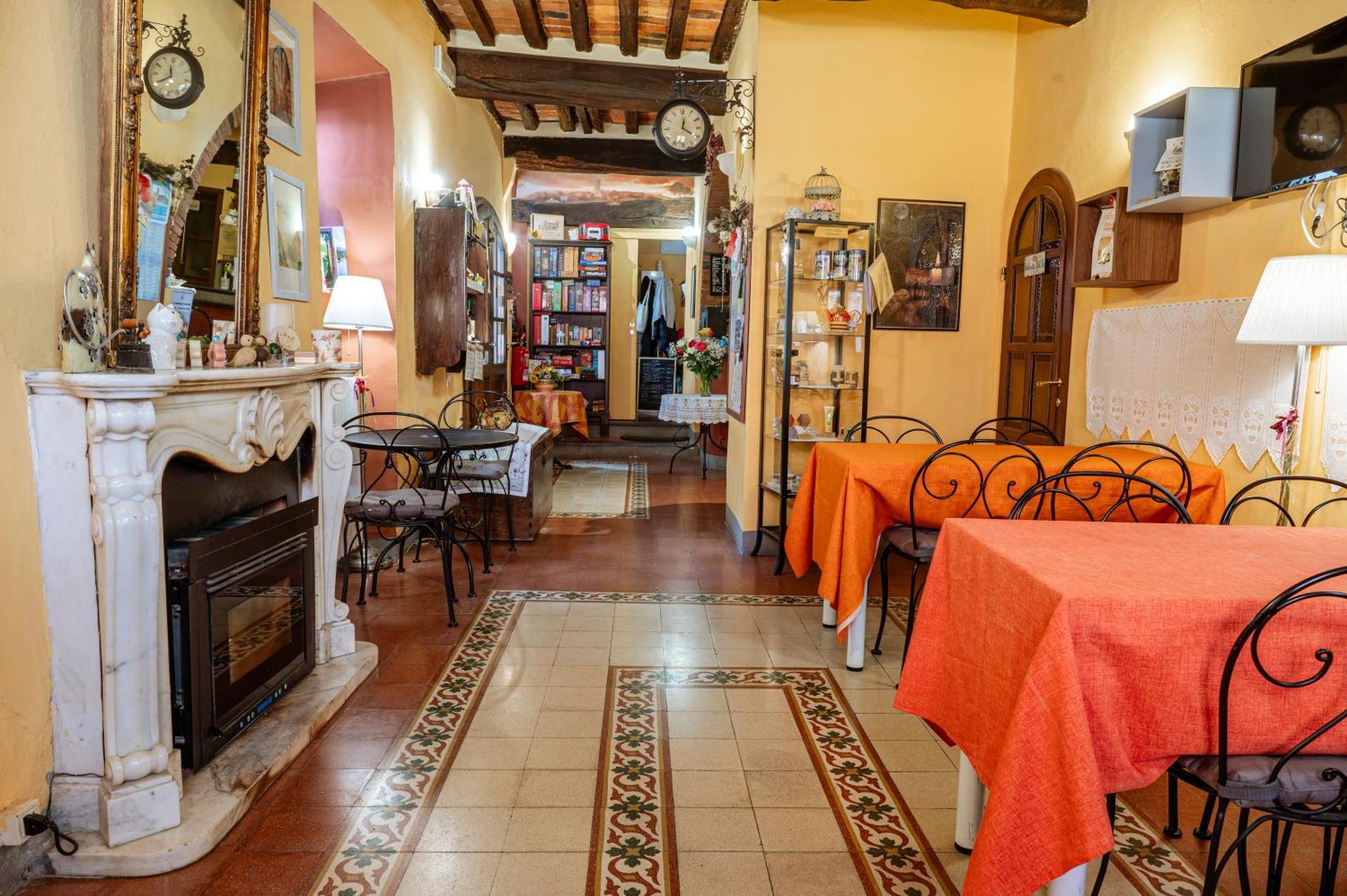 לינה וארוחת בוקר מונטה קארלו Antica Casa Dei Rassicurati מראה חיצוני תמונה