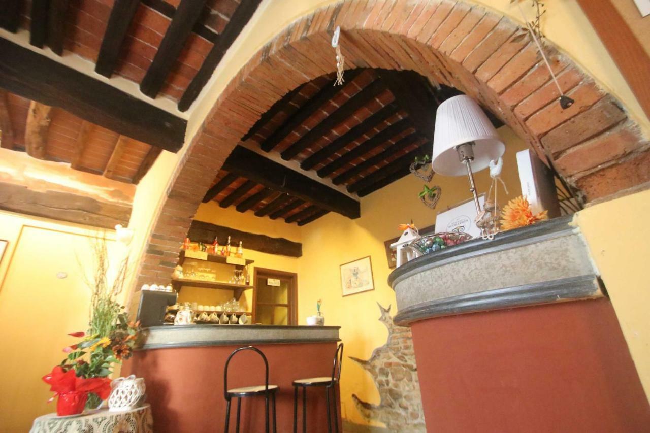לינה וארוחת בוקר מונטה קארלו Antica Casa Dei Rassicurati מראה חיצוני תמונה