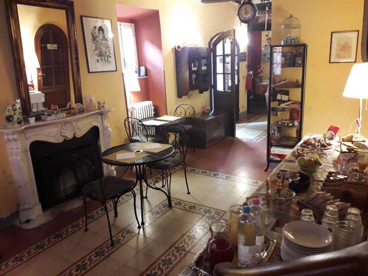 לינה וארוחת בוקר מונטה קארלו Antica Casa Dei Rassicurati מראה חיצוני תמונה